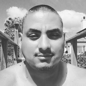 Meet your Posher, Cesar